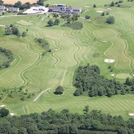 Bowood Park منزل ريفي